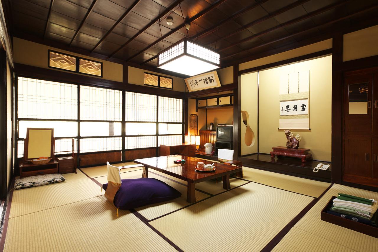 Nishiya Hotel Yonezawa Esterno foto