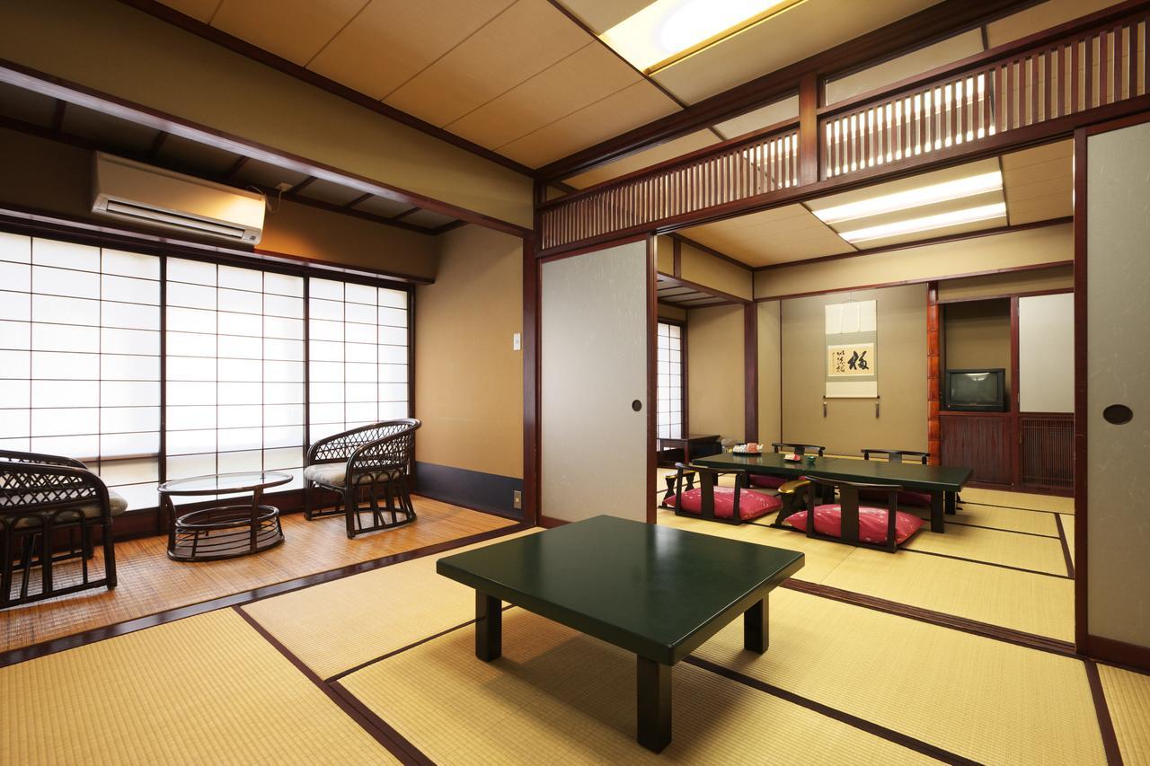 Nishiya Hotel Yonezawa Esterno foto