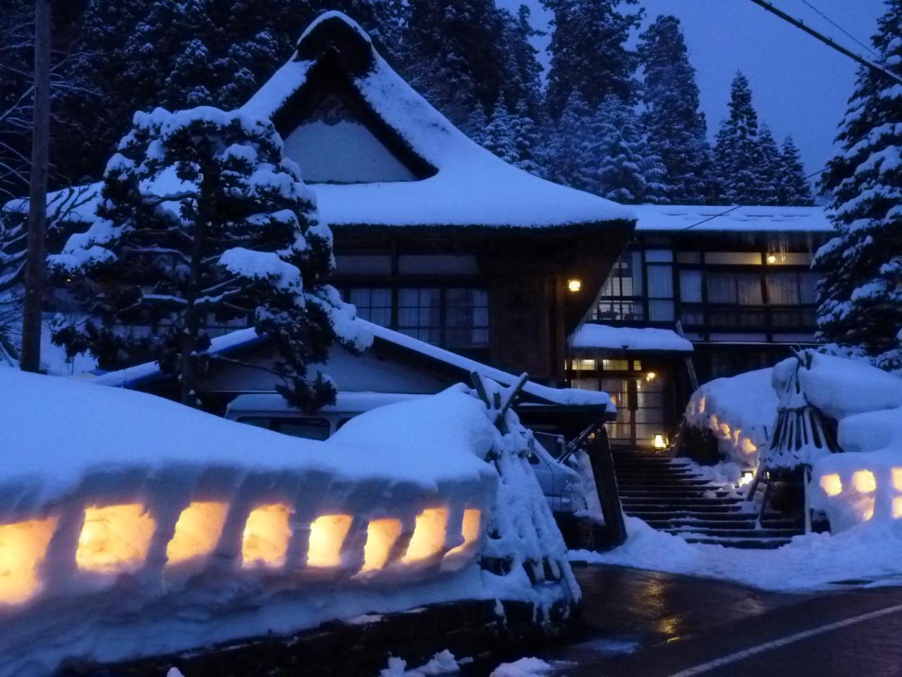 Nishiya Hotel Yonezawa Esterno foto