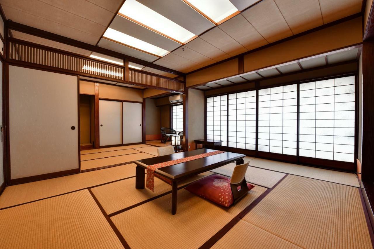 Nishiya Hotel Yonezawa Esterno foto