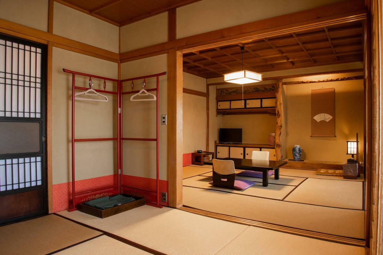 Nishiya Hotel Yonezawa Esterno foto