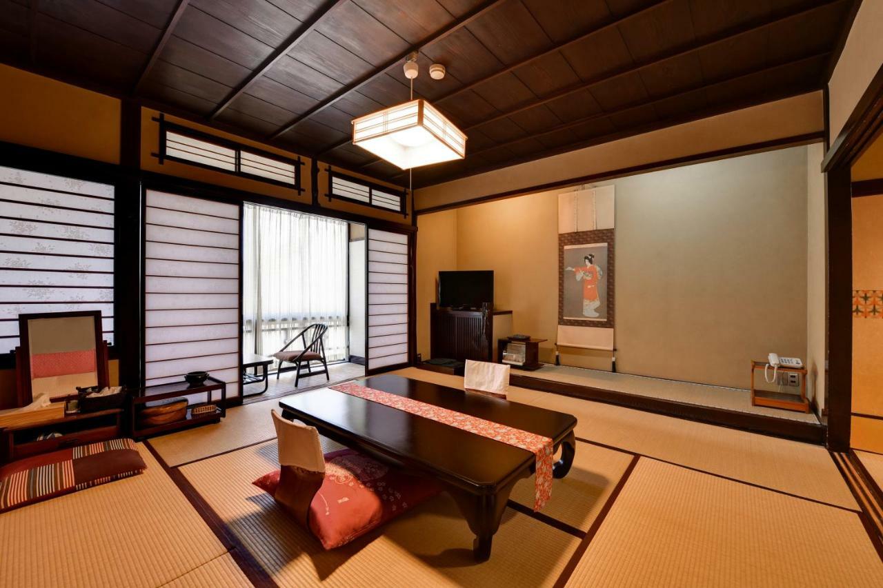 Nishiya Hotel Yonezawa Esterno foto