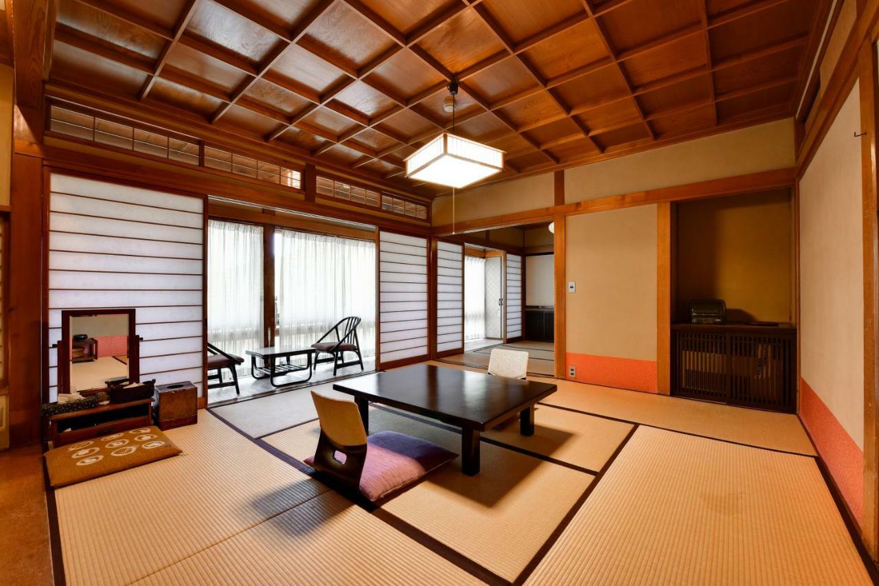 Nishiya Hotel Yonezawa Esterno foto