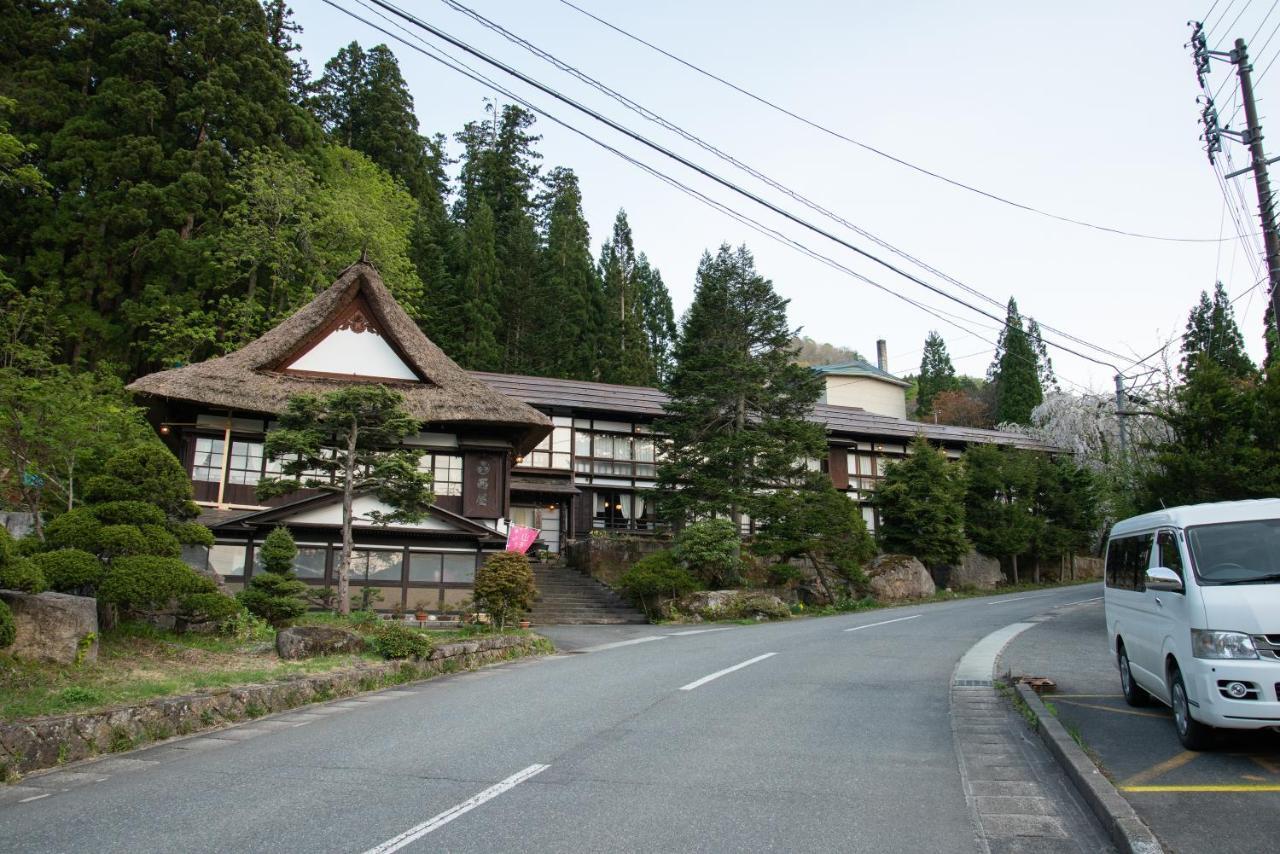 Nishiya Hotel Yonezawa Esterno foto